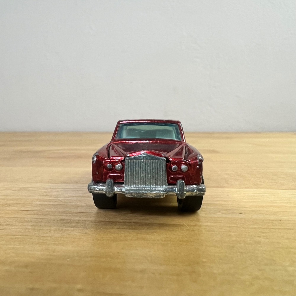 Hot Wheels Diecast Car Rolls Royce Silver Shadow Redline Red 1:64 Vintage 1969 - Picture 2 of 7